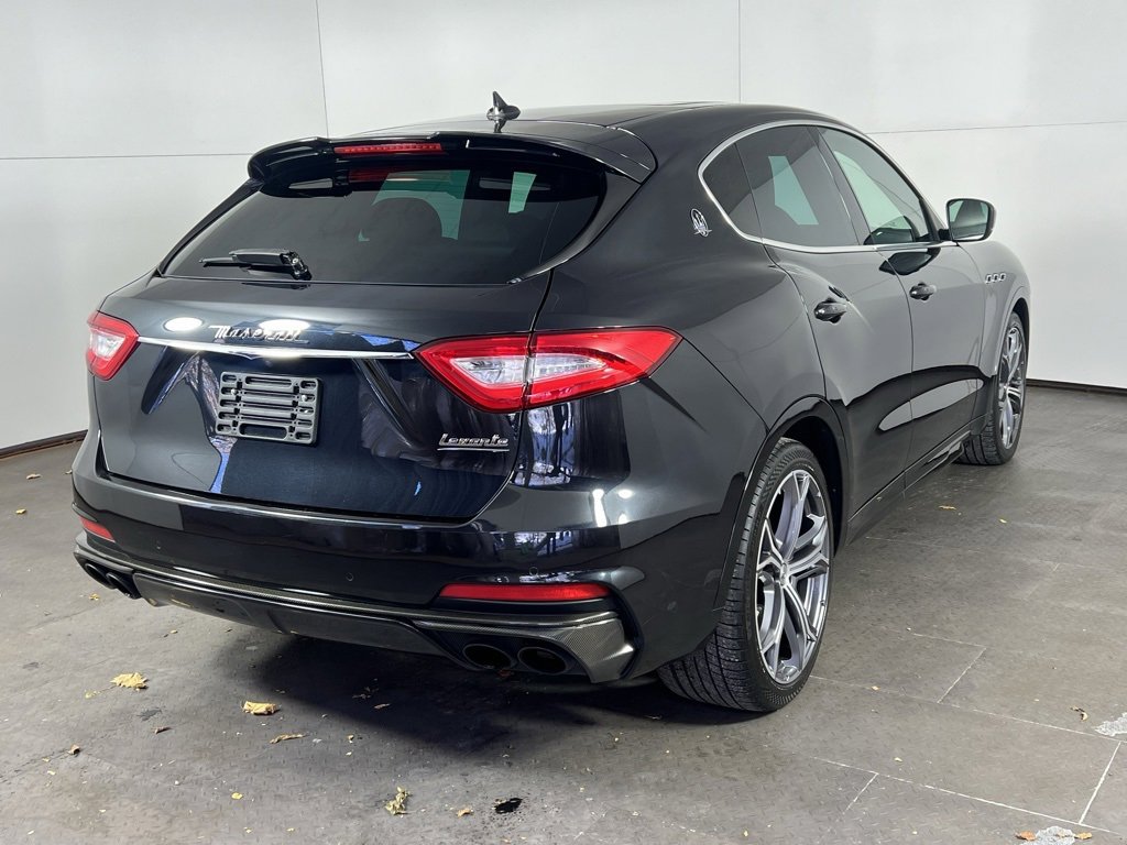 Used 2019 Maserati Levante Trofeo image 7