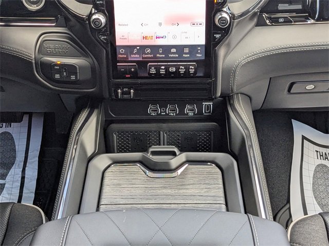 New 2025 RAM 2500 Limited image 19