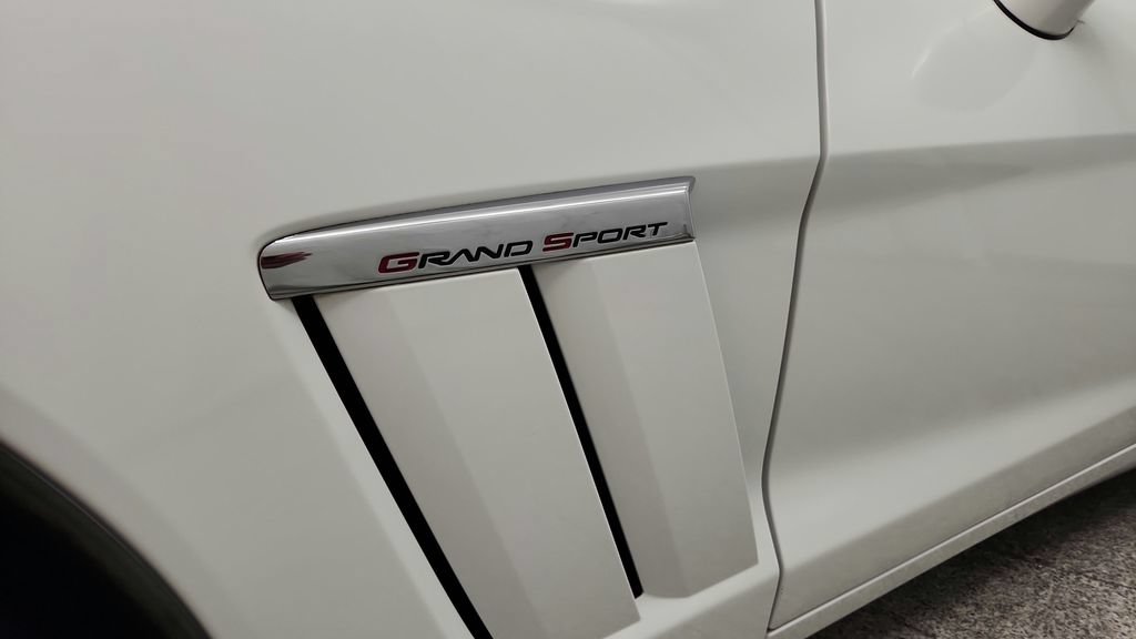 Used 2010 Chevrolet Corvette Grand Sport w/ Preferred Equipment Group RWD image 39