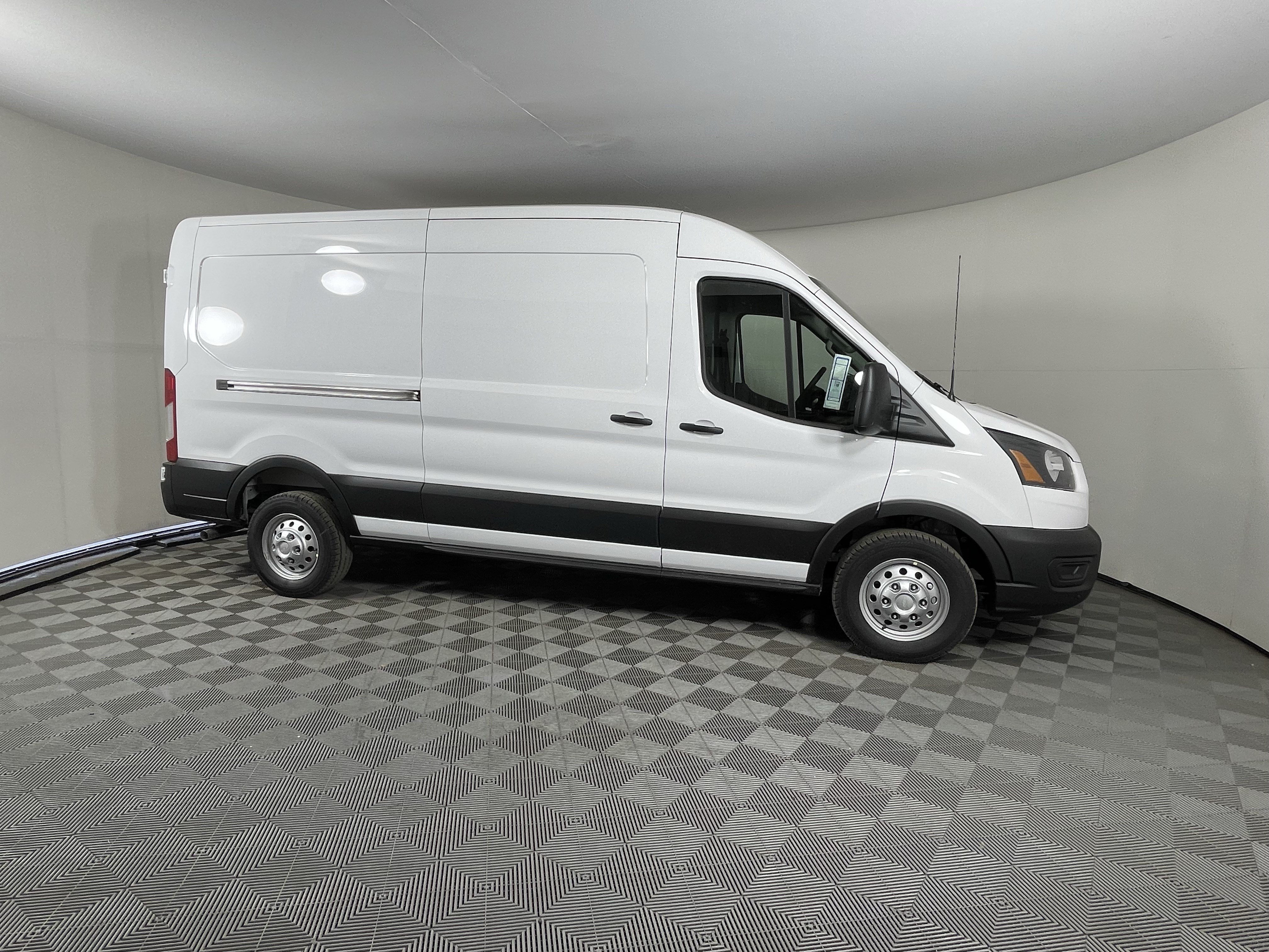 New 2026 Ford Transit 250 148 Medium Roof Extended AWD image 5