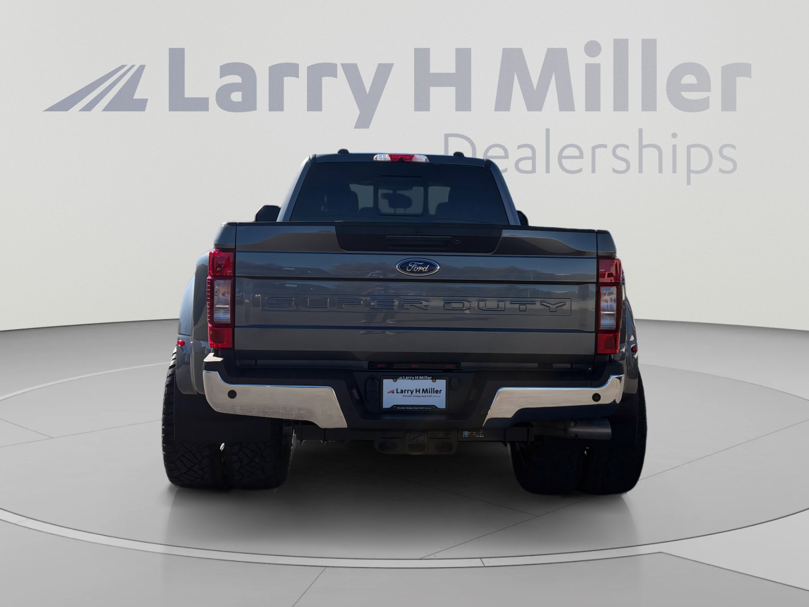 Used 2022 Ford F450 Lariat w/ Lariat Ultimate Package AWD/4WD image 4