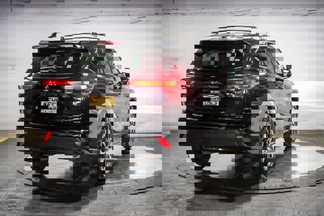 Certified 2022 Toyota Highlander XLE image 5