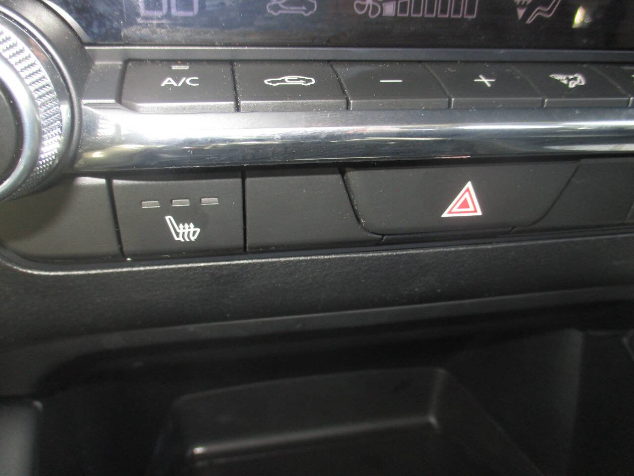 Used 2025 MAZDA MAZDA3 s image 24