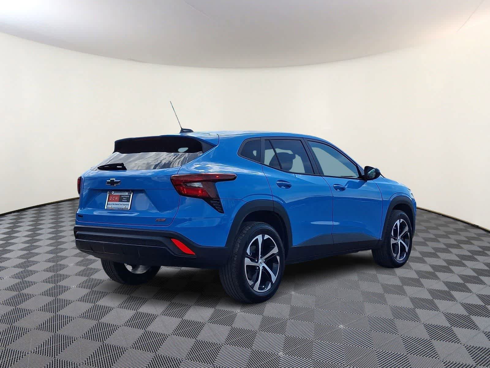 Used 2024 Chevrolet Trax RS w/ Driver Confidence Package FWD image 5