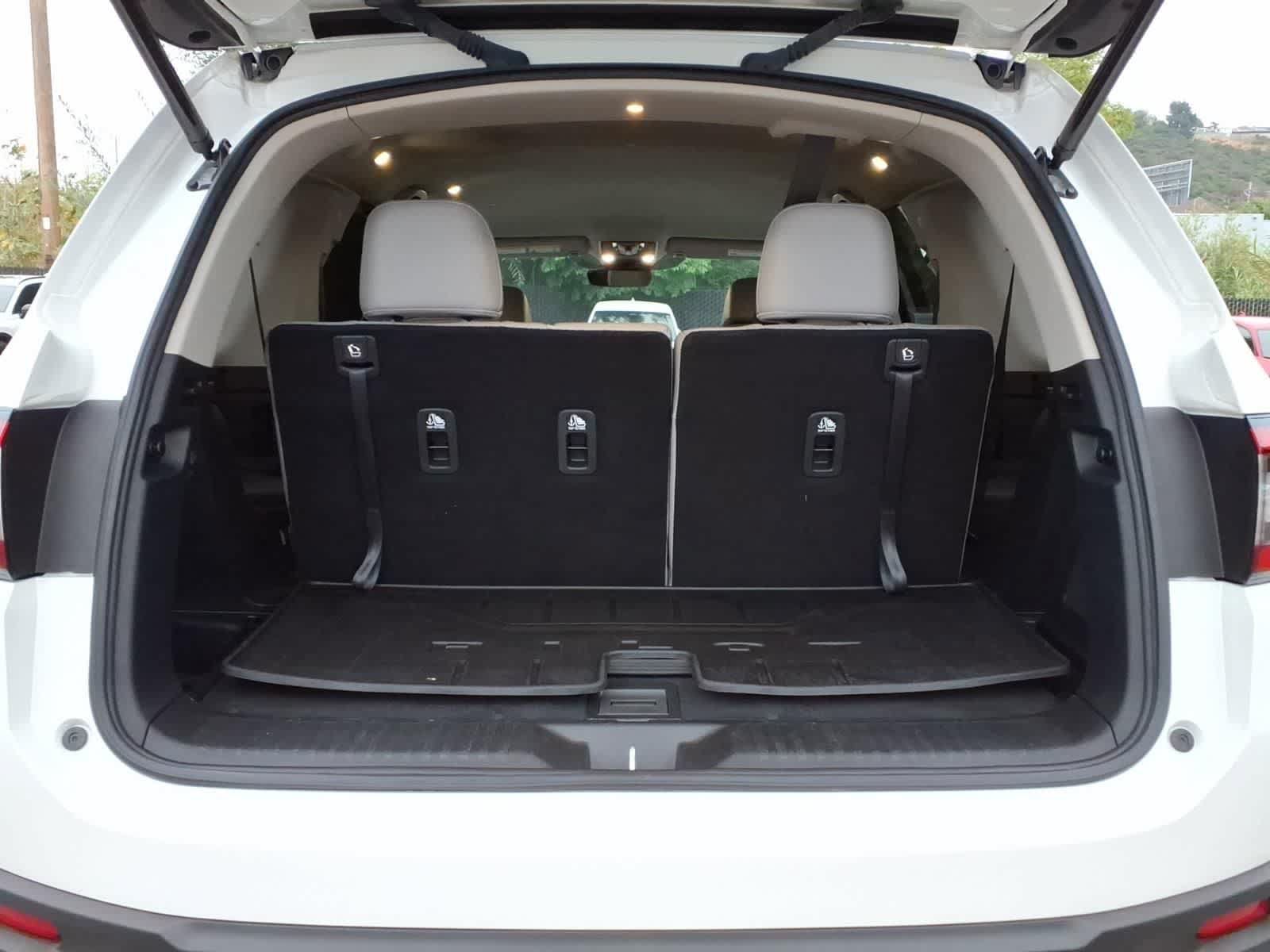 Certified 2024 Honda Pilot EX-L image 6