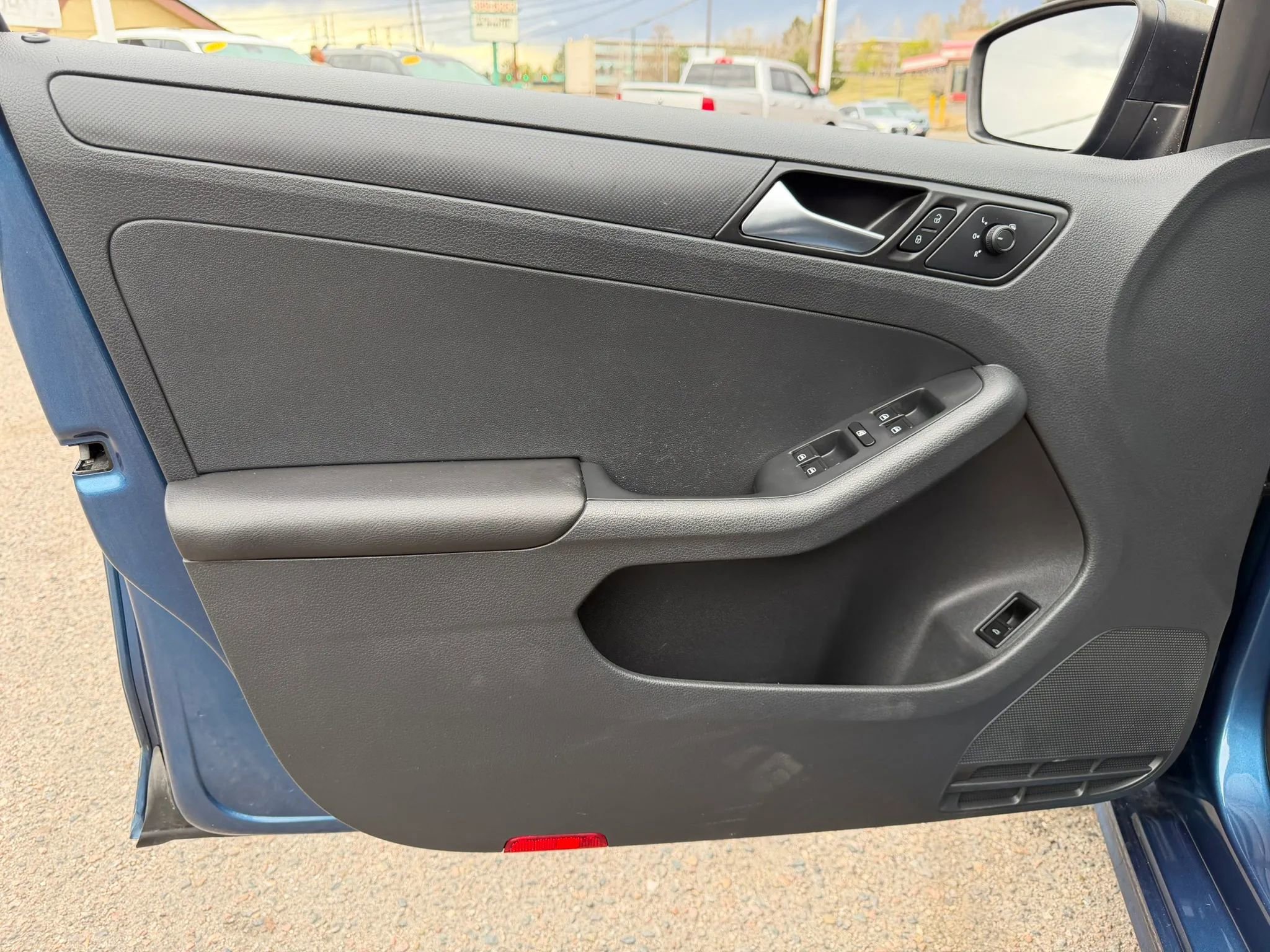 Used 2016 Volkswagen Jetta S image 12