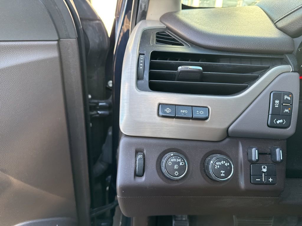 Used 2017 GMC Yukon Denali w/ Open Road Package image 12