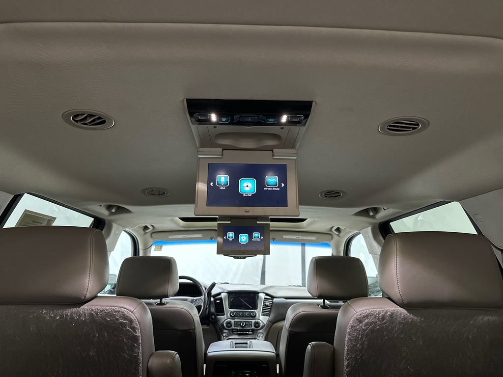 Used 2019 Chevrolet Suburban Premier RWD image 23