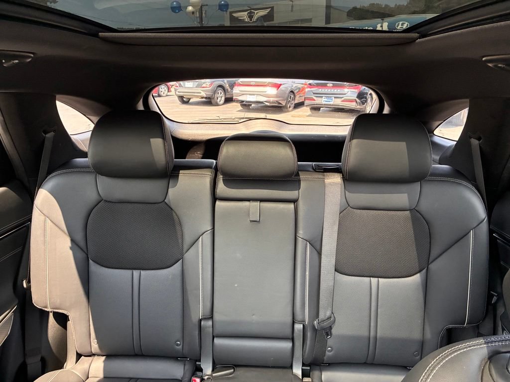 Used 2023 Genesis GV70 2.5T w/ Sport Prestige Package AWD/4WD image 14