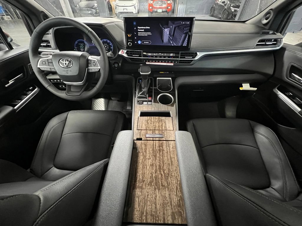 New 2026 Toyota Sienna Platinum AWD/4WD image 24