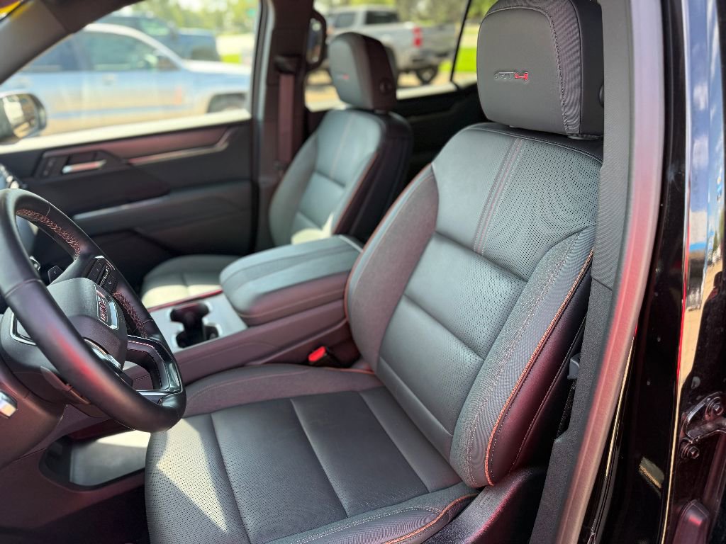 Certified 2024 GMC Acadia AT4 image 8