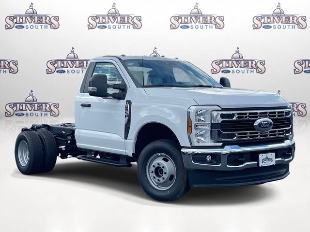 New 2026 Ford F350 XL w/ XL Chrome Package
