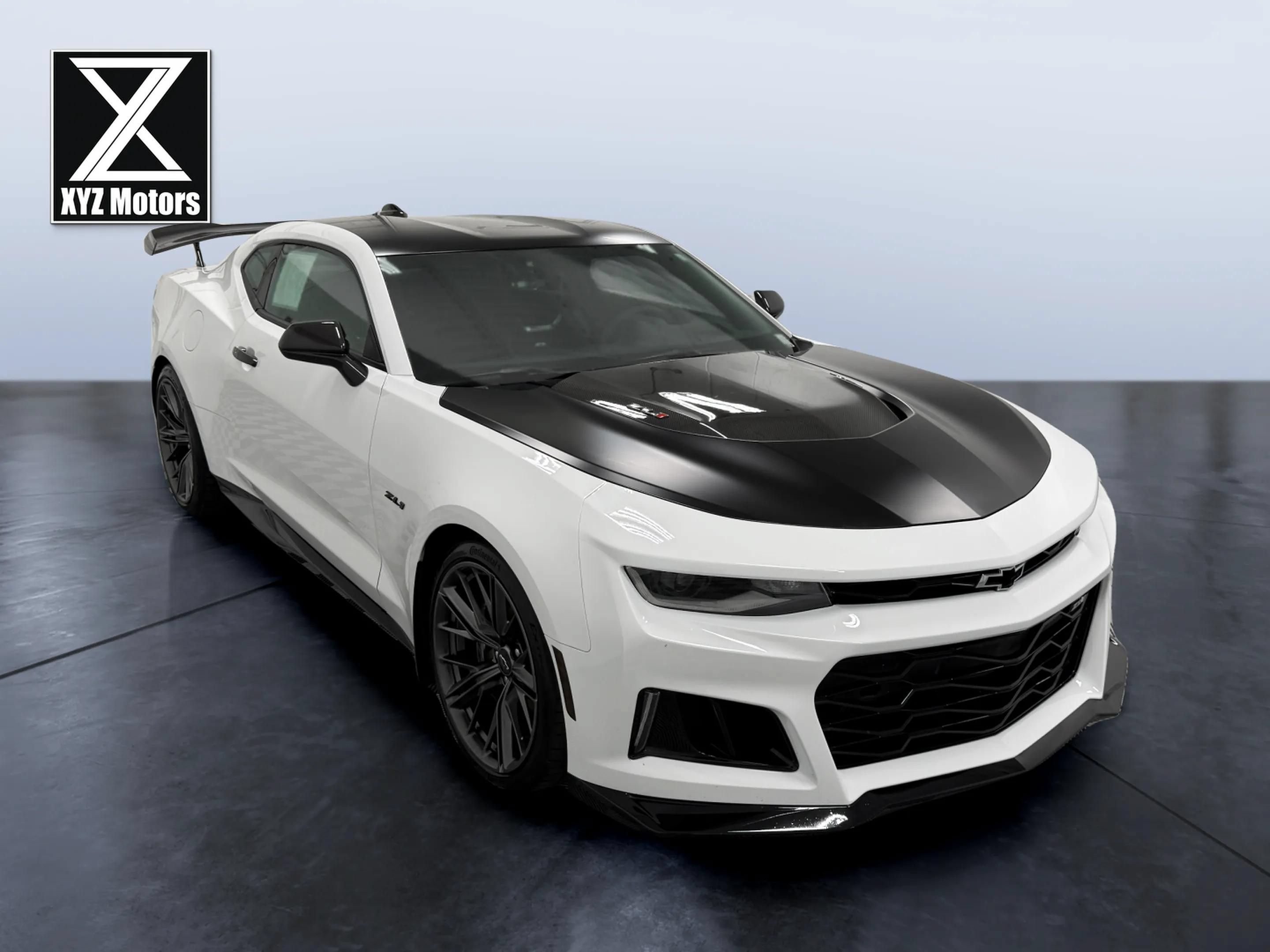 Used 2022 Chevrolet Camaro ZL1 RWD image 7