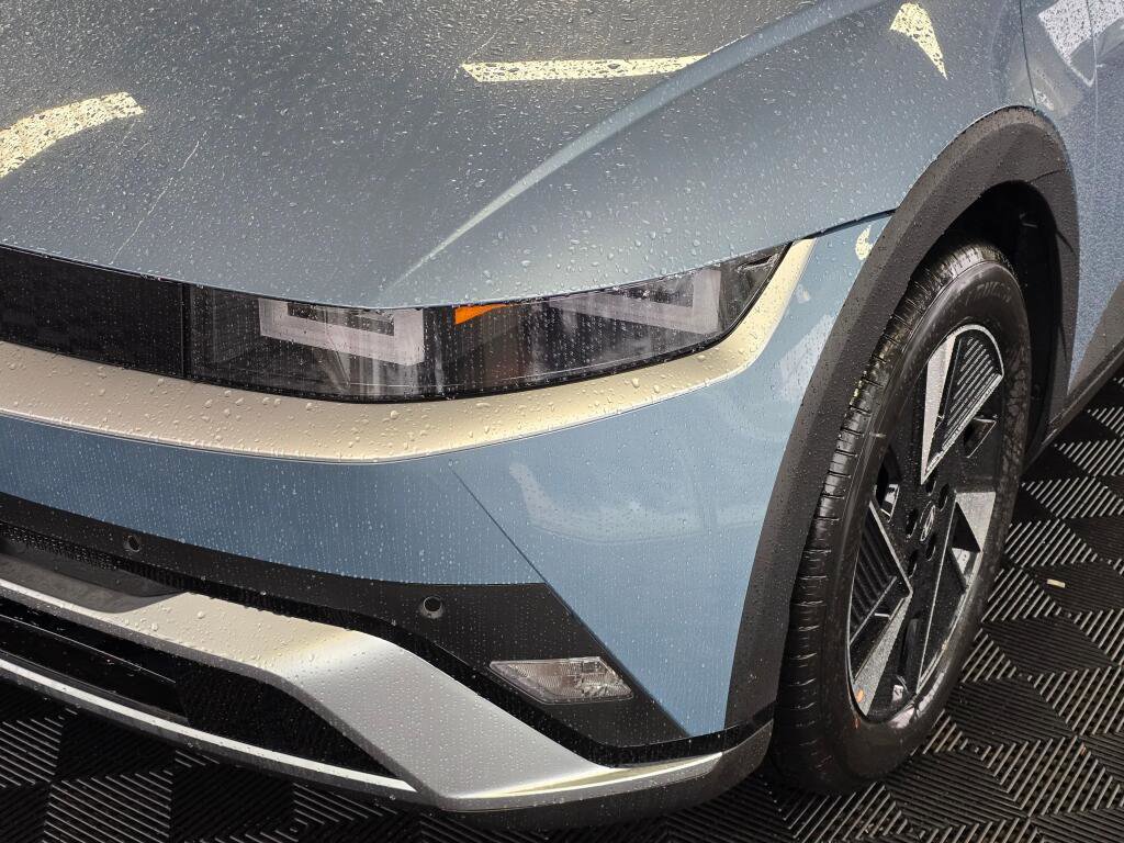 New 2026 Hyundai Ioniq 5 SEL image 10