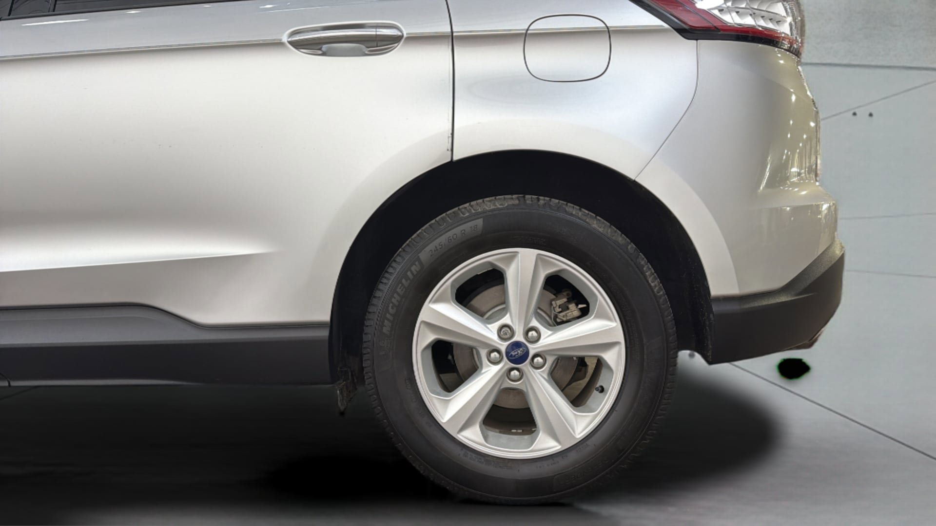 Used 2016 Ford Edge SE image 35