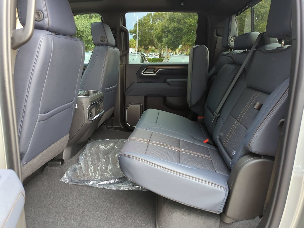 New 2026 Chevrolet Silverado 3500 High Country w/ High Country Premium Package AWD/4WD image 23