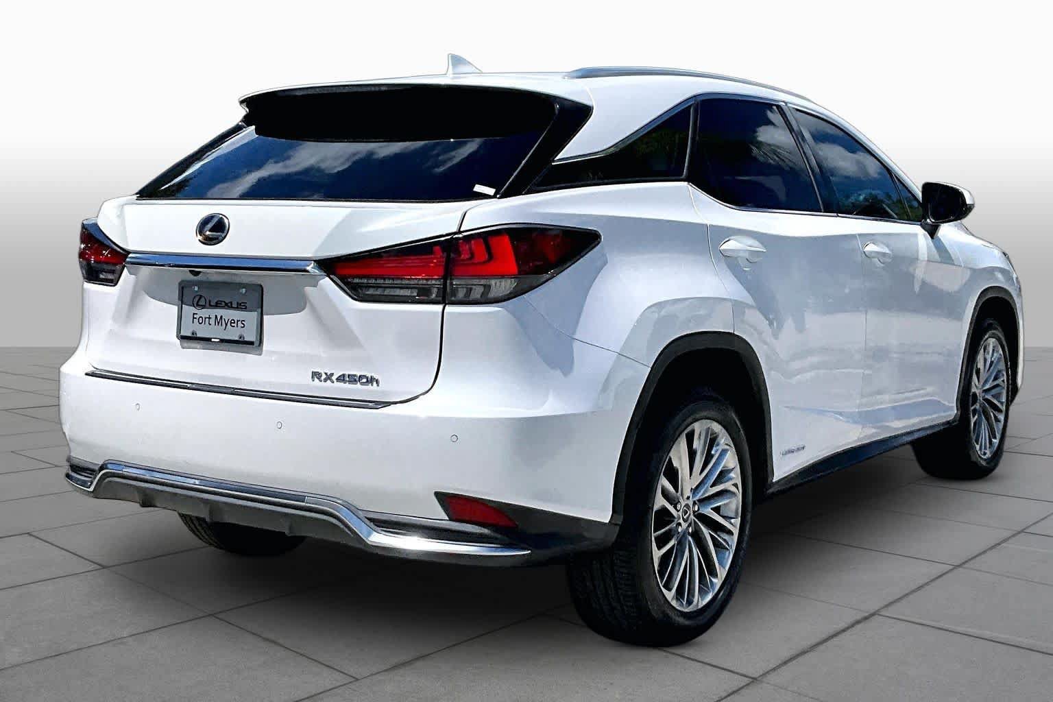 Used 2022 Lexus RX 450h AWD w/ Luxury Package image 13