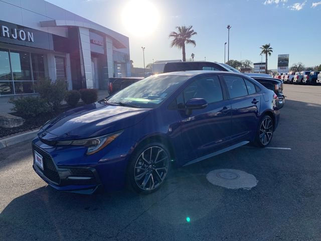 Used 2022 Toyota Corolla SE w/ Carpet Mat Package (TMS) FWD image 2