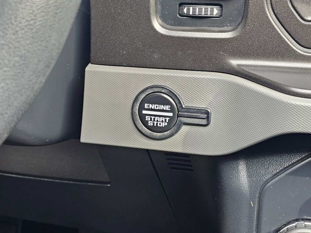 Used 2022 Ford Bronco 4-Door AWD/4WD image 25