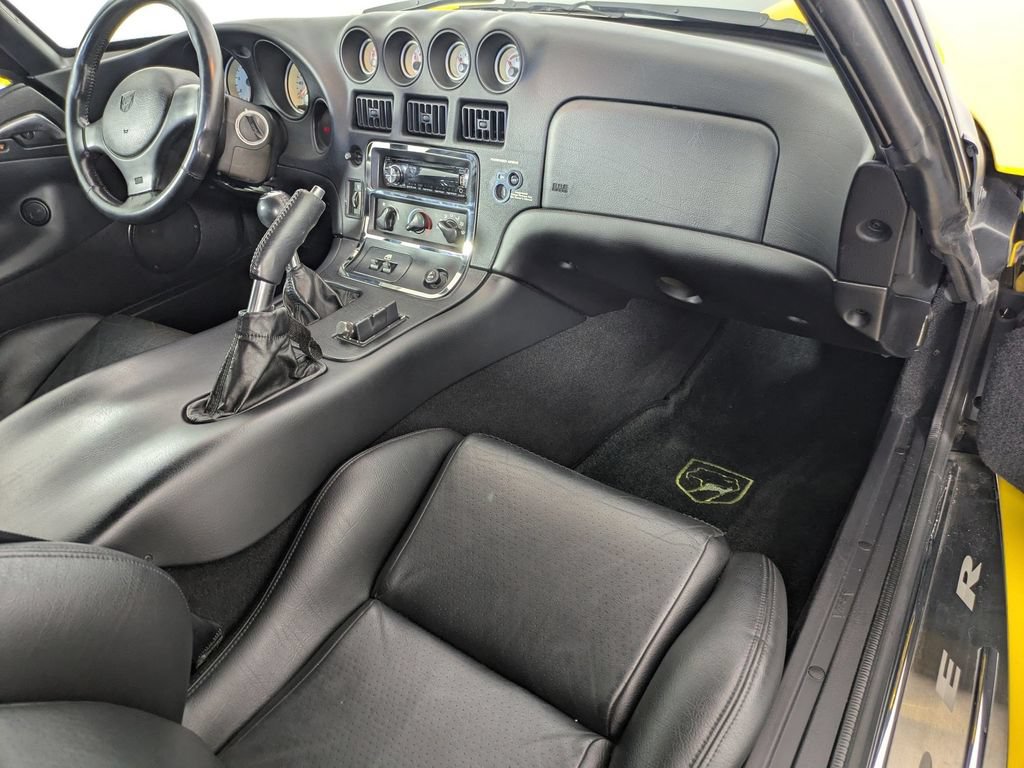 Used 2002 Dodge Viper RT/10 RWD image 20