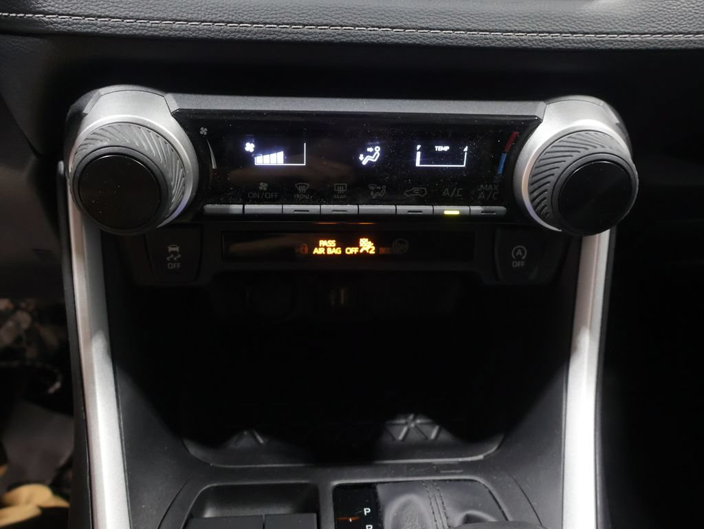 Certified 2024 Toyota RAV4 LE AWD/4WD image 29