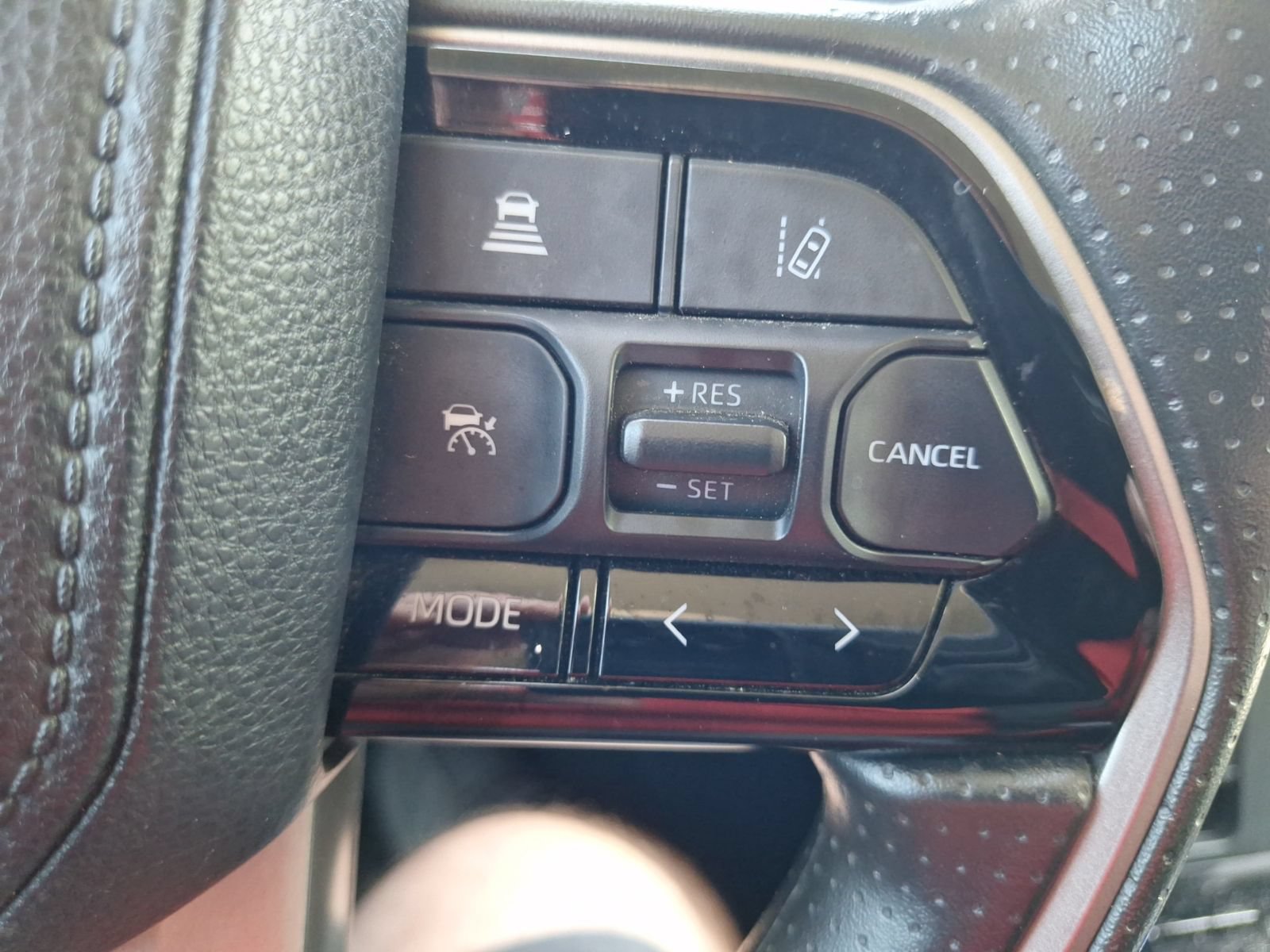 Used 2023 Toyota Tundra SR5 w/ SR5 Convenience Package AWD/4WD image 22