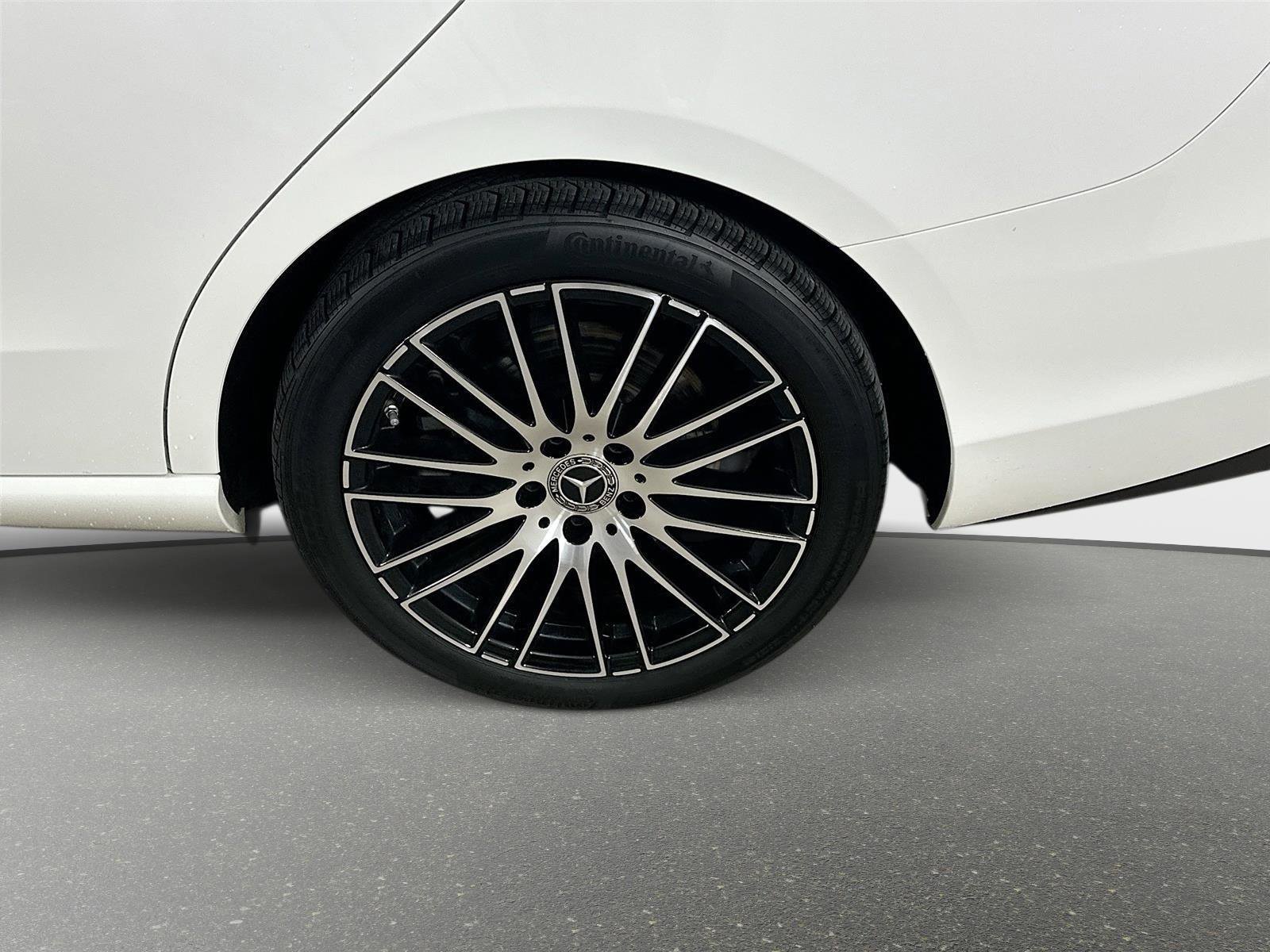 Certified 2024 Mercedes-Benz C 300 4MATIC Sedan image 40