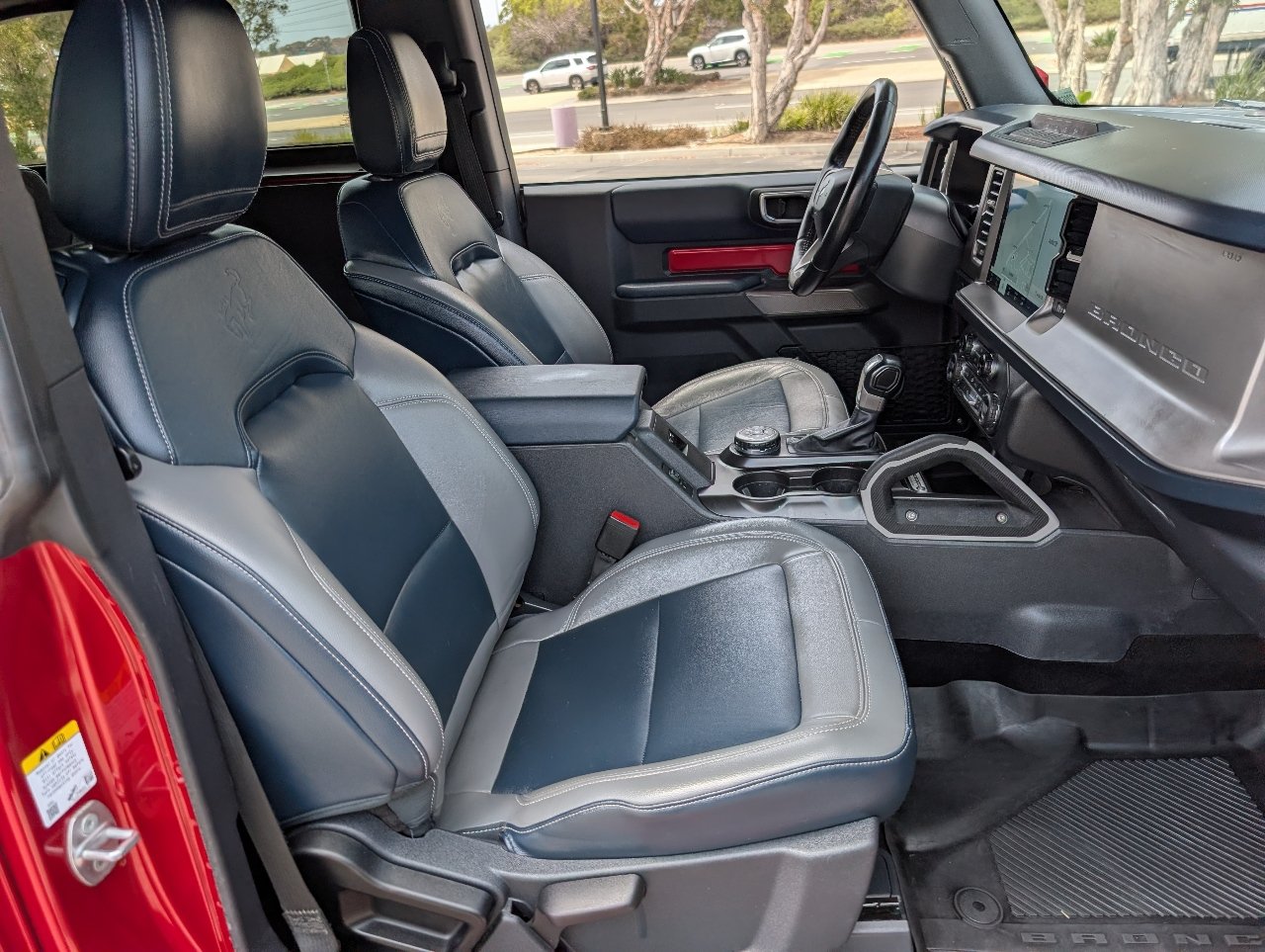 Used 2021 Ford Bronco Outer Banks w/ Sasquatch Package AWD/4WD image 8