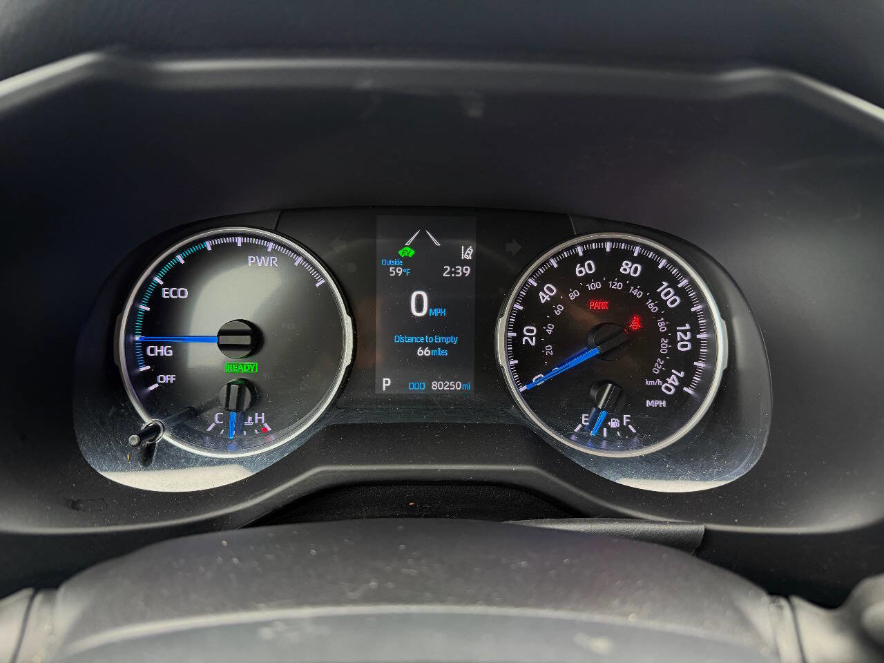 Used 2021 Toyota RAV4 LE image 13