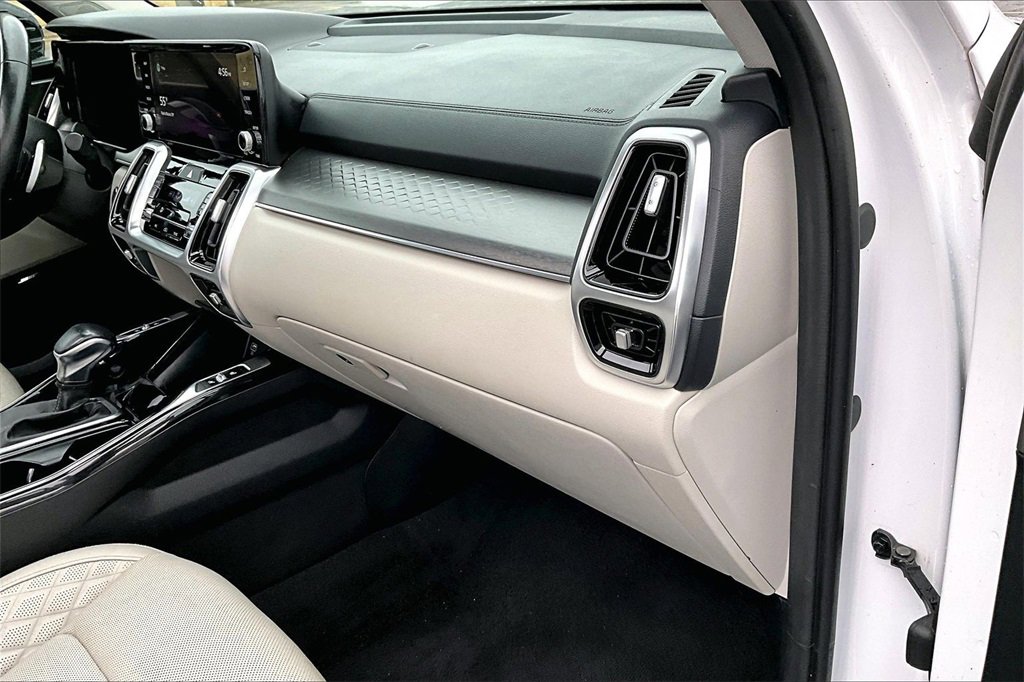 Used 2021 Kia Sorento SX image 14