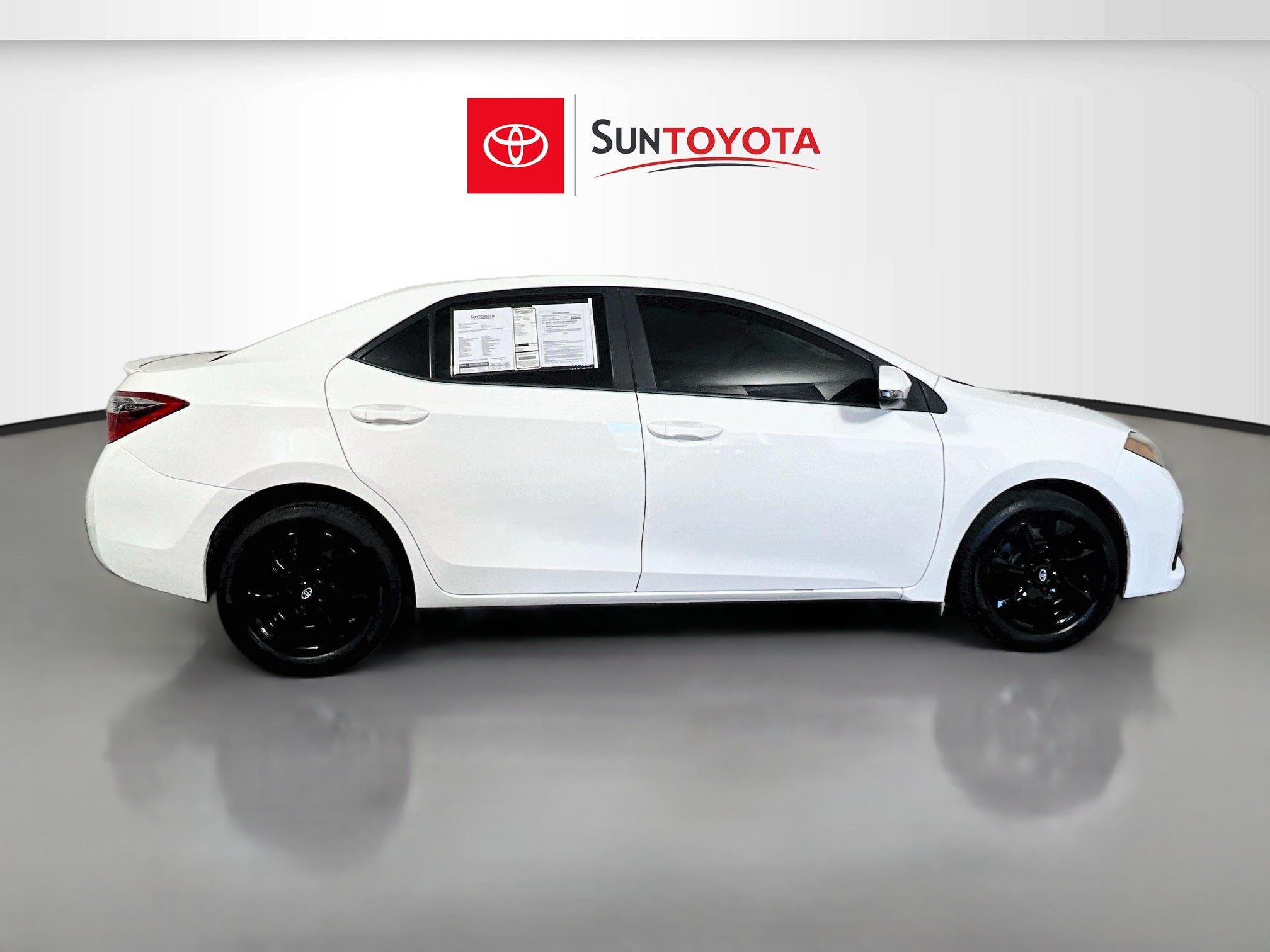 Used 2015 Toyota Corolla S FWD image 2