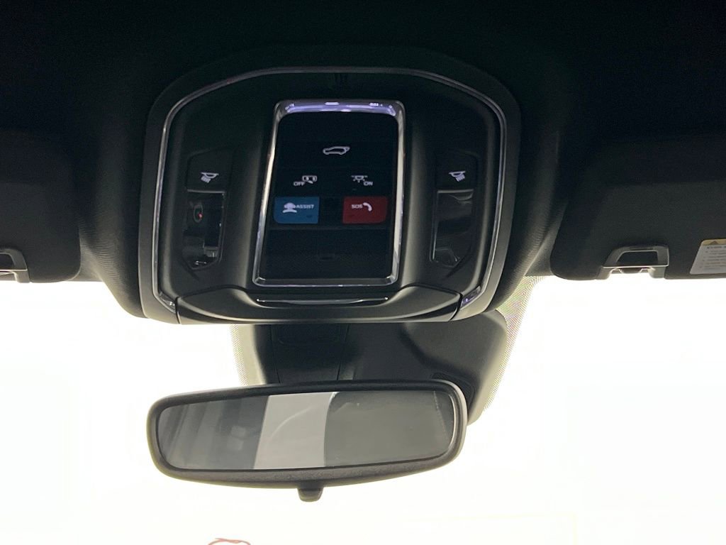 Used 2023 Jeep Grand Cherokee Altitude image 25