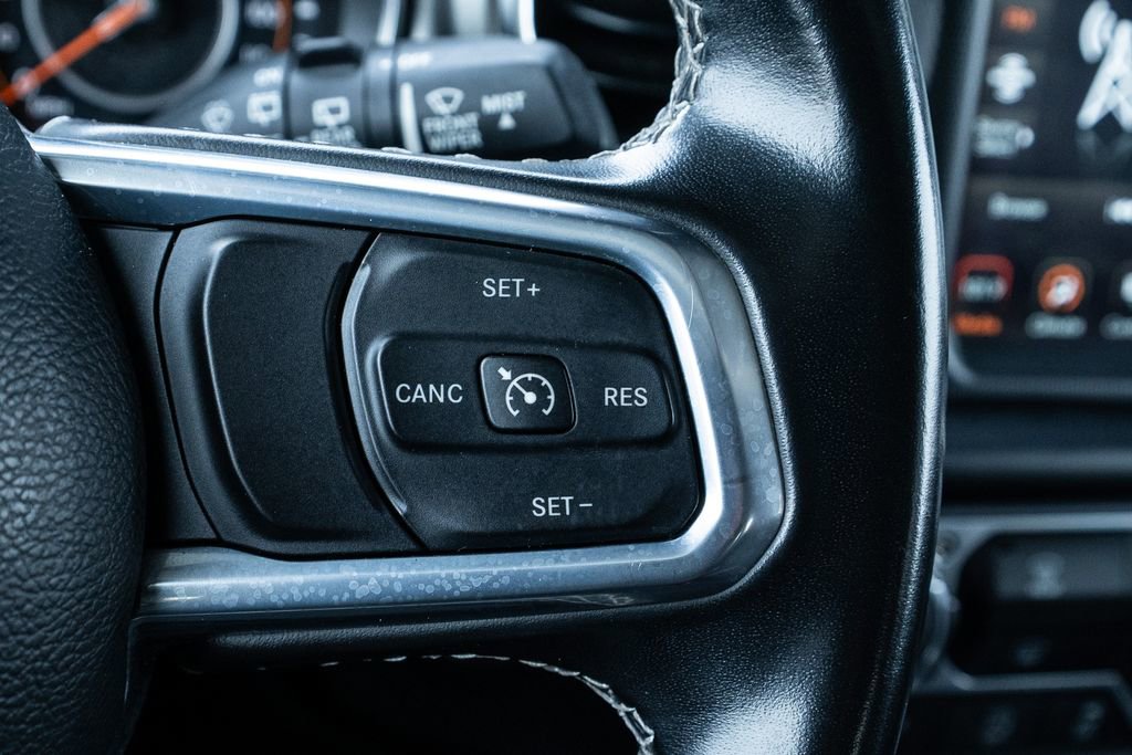 Used 2022 Jeep Wrangler Unlimited Sahara image 18