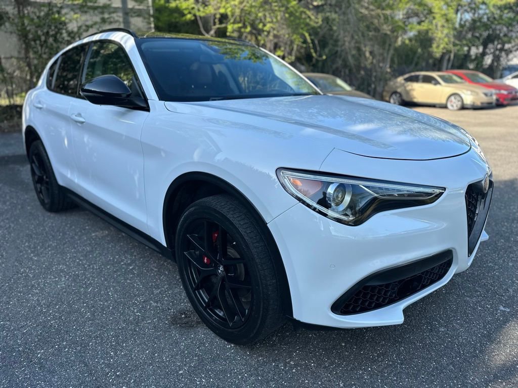 Used 2020 Alfa Romeo Stelvio w/ Nero Edizione image 2