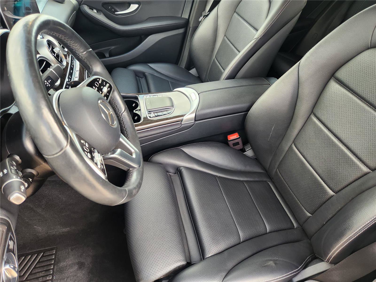 Used 2021 Mercedes-Benz GLC 300 4MATIC image 12