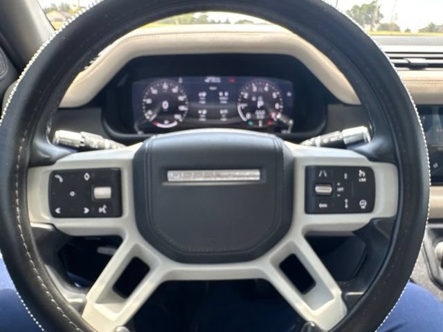 Used 2020 Land Rover Defender 110 HSE AWD/4WD image 13