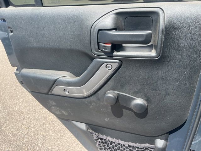 Used 2017 Jeep Wrangler Unlimited Sport w/ Connectivity Group image 23