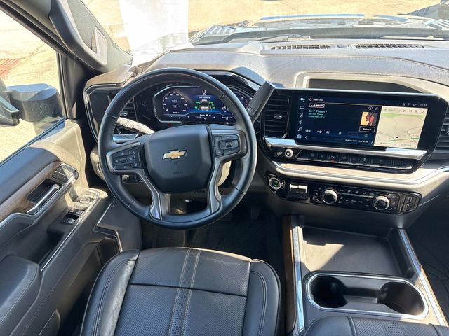 Used 2024 Chevrolet Silverado 2500 High Country w/ Technology Package AWD/4WD image 17