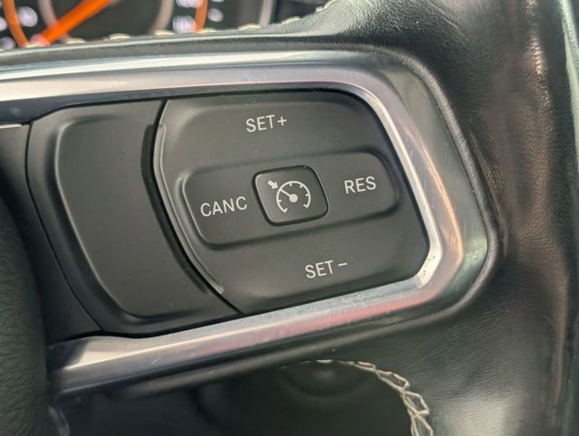 Used 2020 Jeep Gladiator Overland AWD/4WD image 15