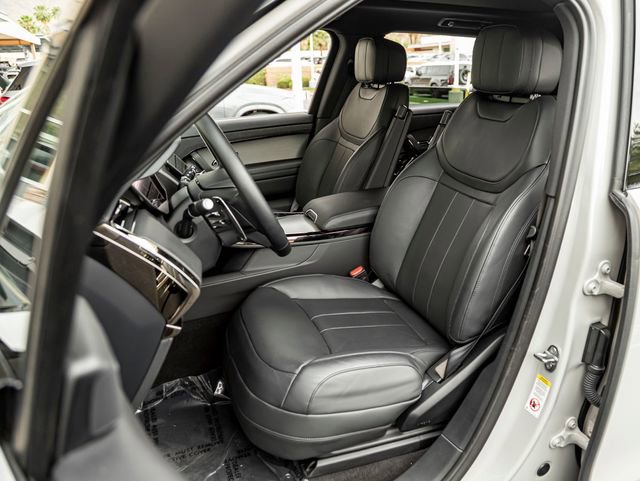 Used 2025 Land Rover Range Rover Sport Dynamic SE image 13