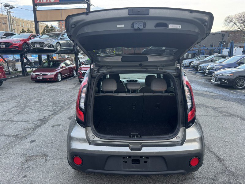 Used 2019 Kia Soul w/ Convenience Package FWD image 28