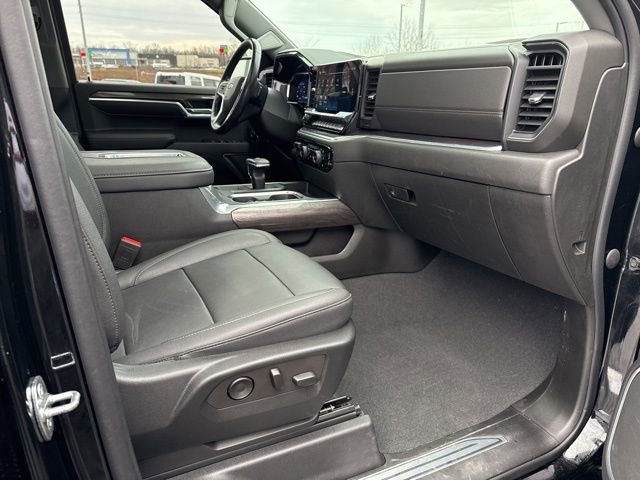 Used 2022 Chevrolet Silverado 1500 LTZ image 36