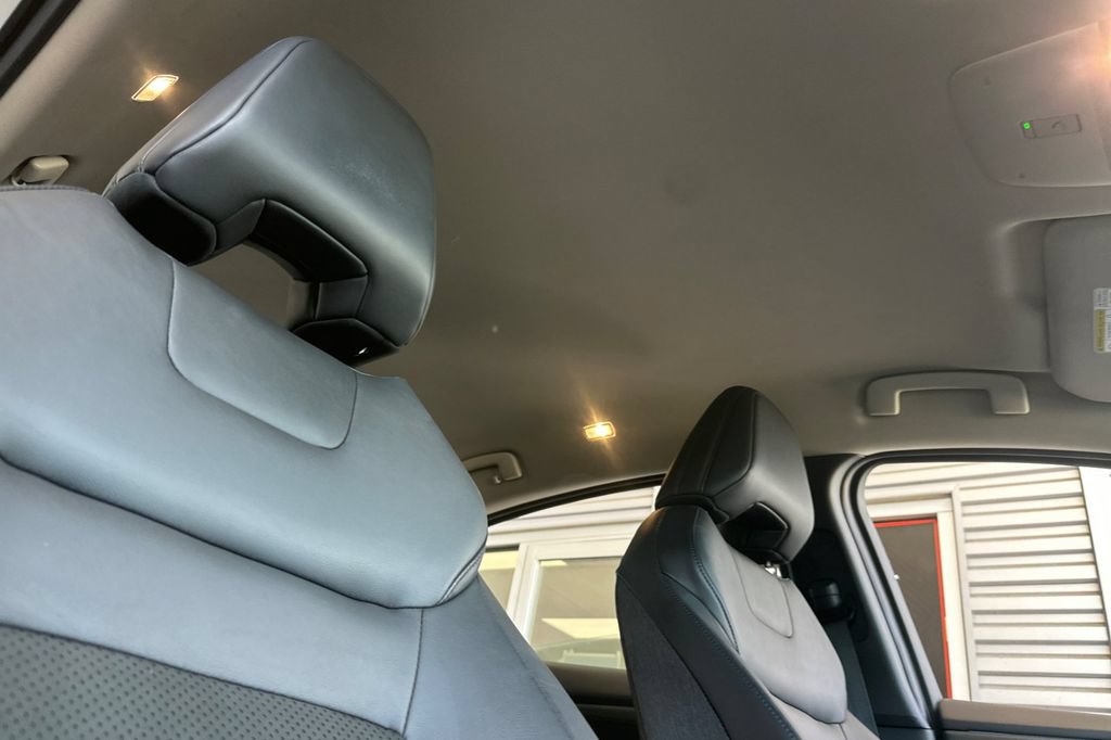 Used 2024 Nissan Ariya AWD image 16