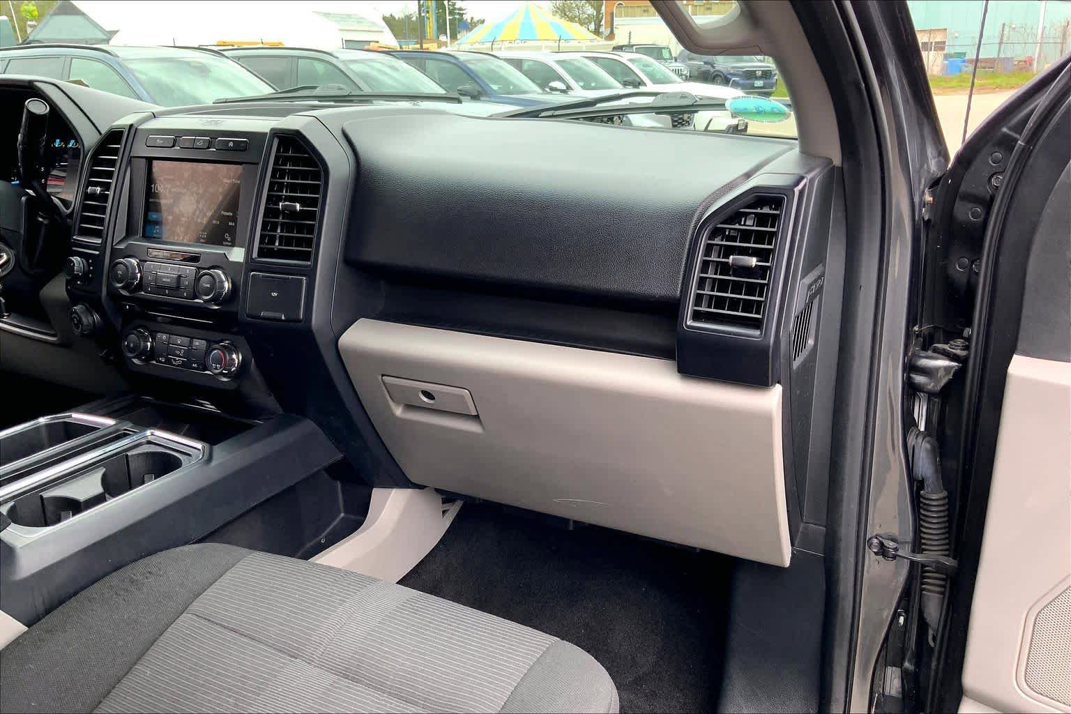Used 2018 Ford F150 XL w/ Equipment Group 101A Mid AWD/4WD image 19