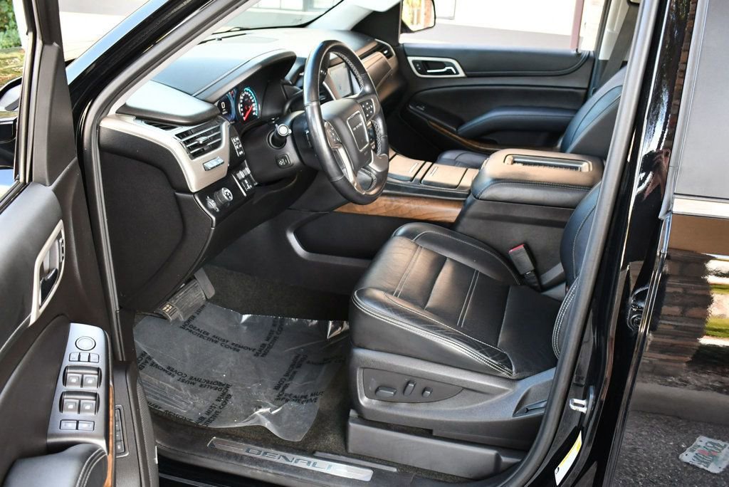 Used 2018 GMC Yukon Denali w/ Denali Ultimate Package image 15