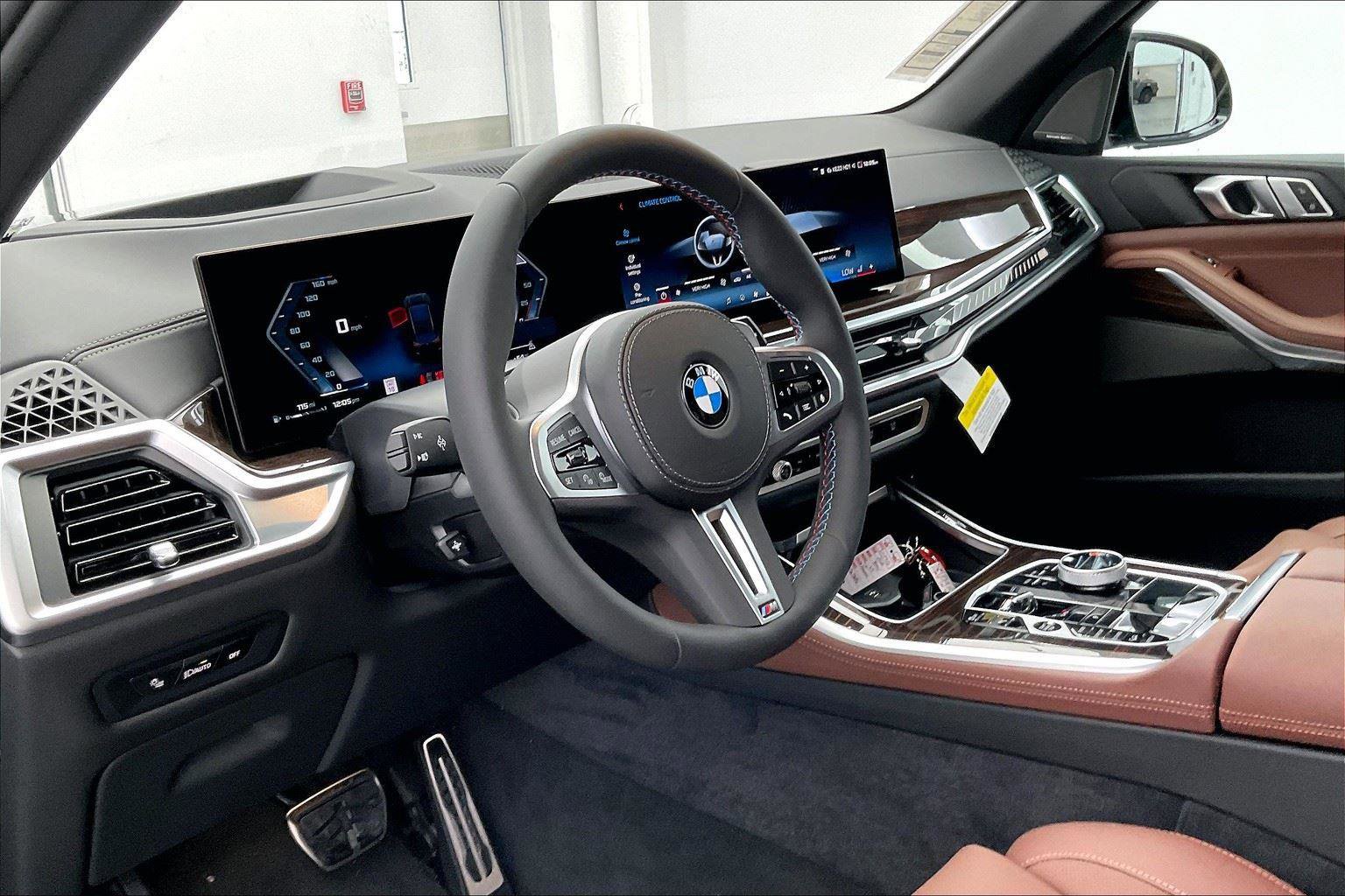 New 2026 BMW X5 M60i image 3