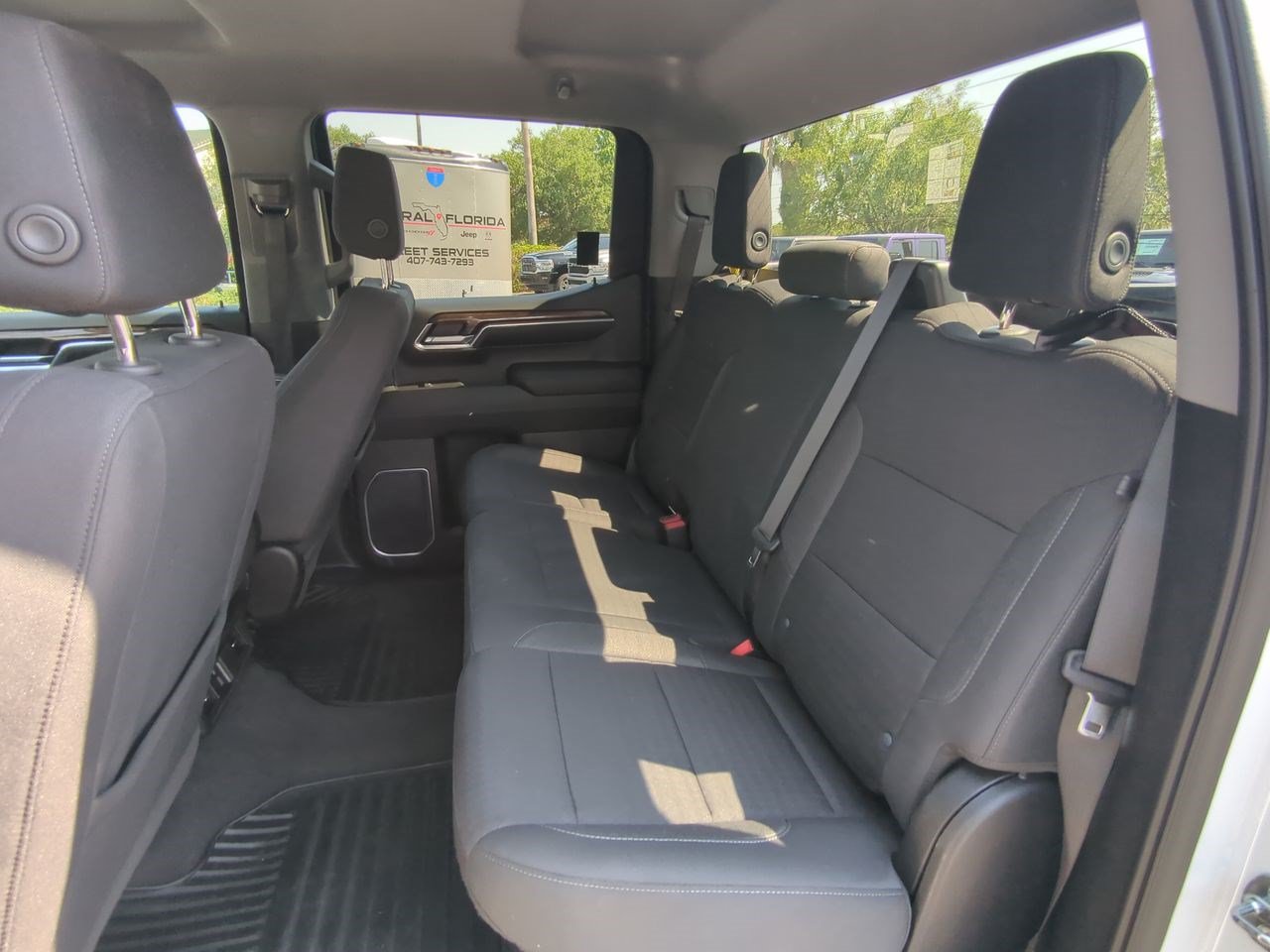 Used 2023 GMC Sierra 1500 SLE AWD/4WD image 16