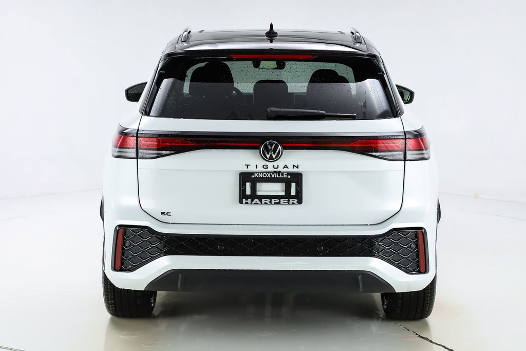 New 2026 Volkswagen Tiguan SE R-Line image 8