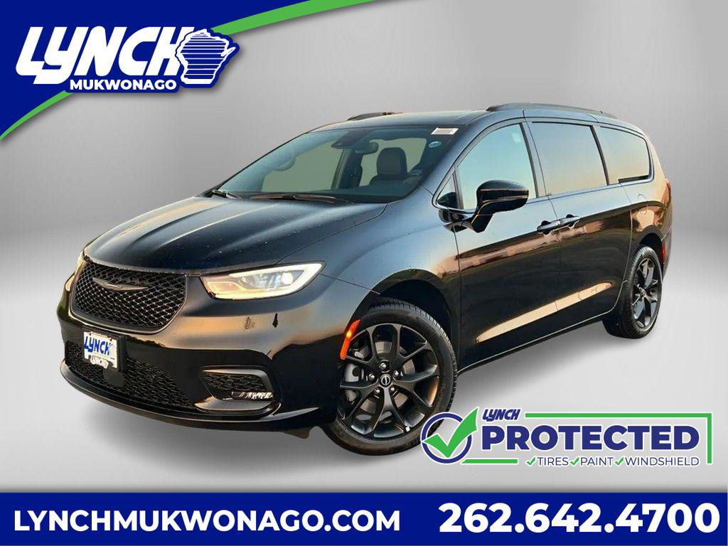 New 2026 Chrysler Pacifica Limited w/ S Appearance Package