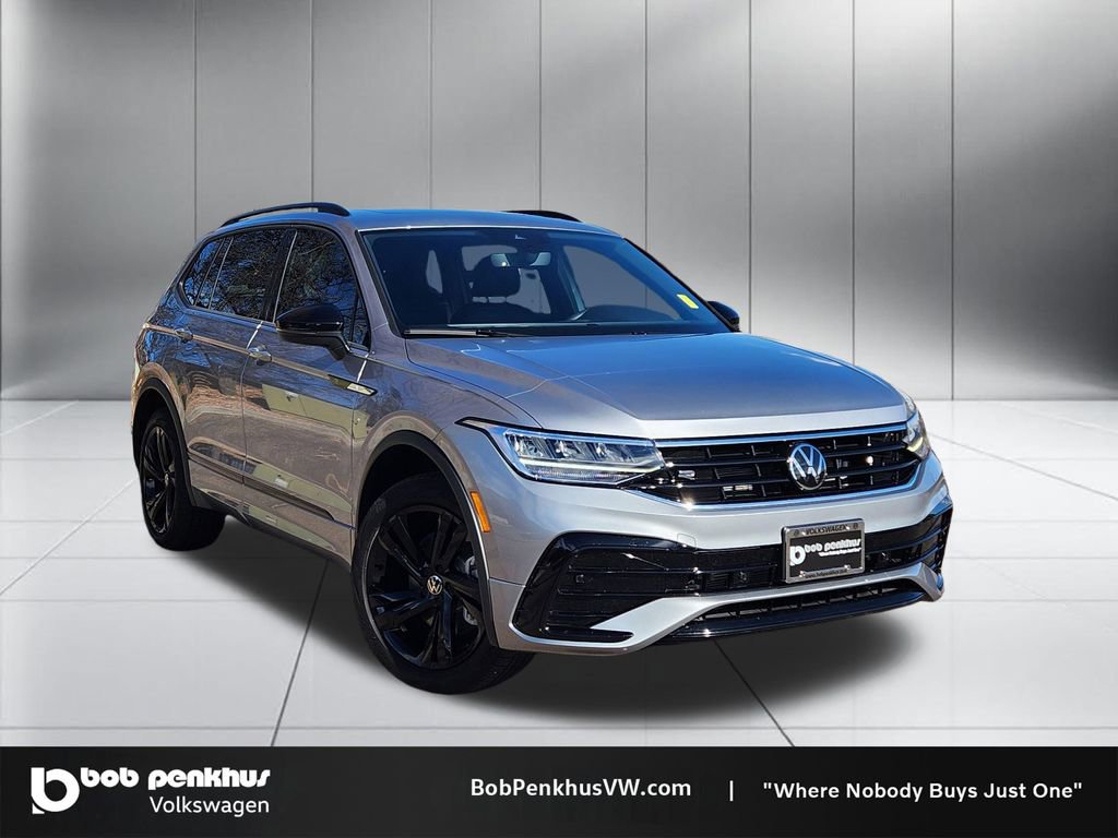 Used 2024 Volkswagen Tiguan SE R-Line